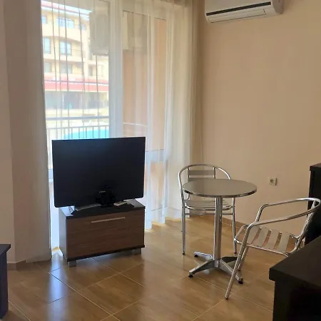 Apartment Studio In Sky Dreams Eh